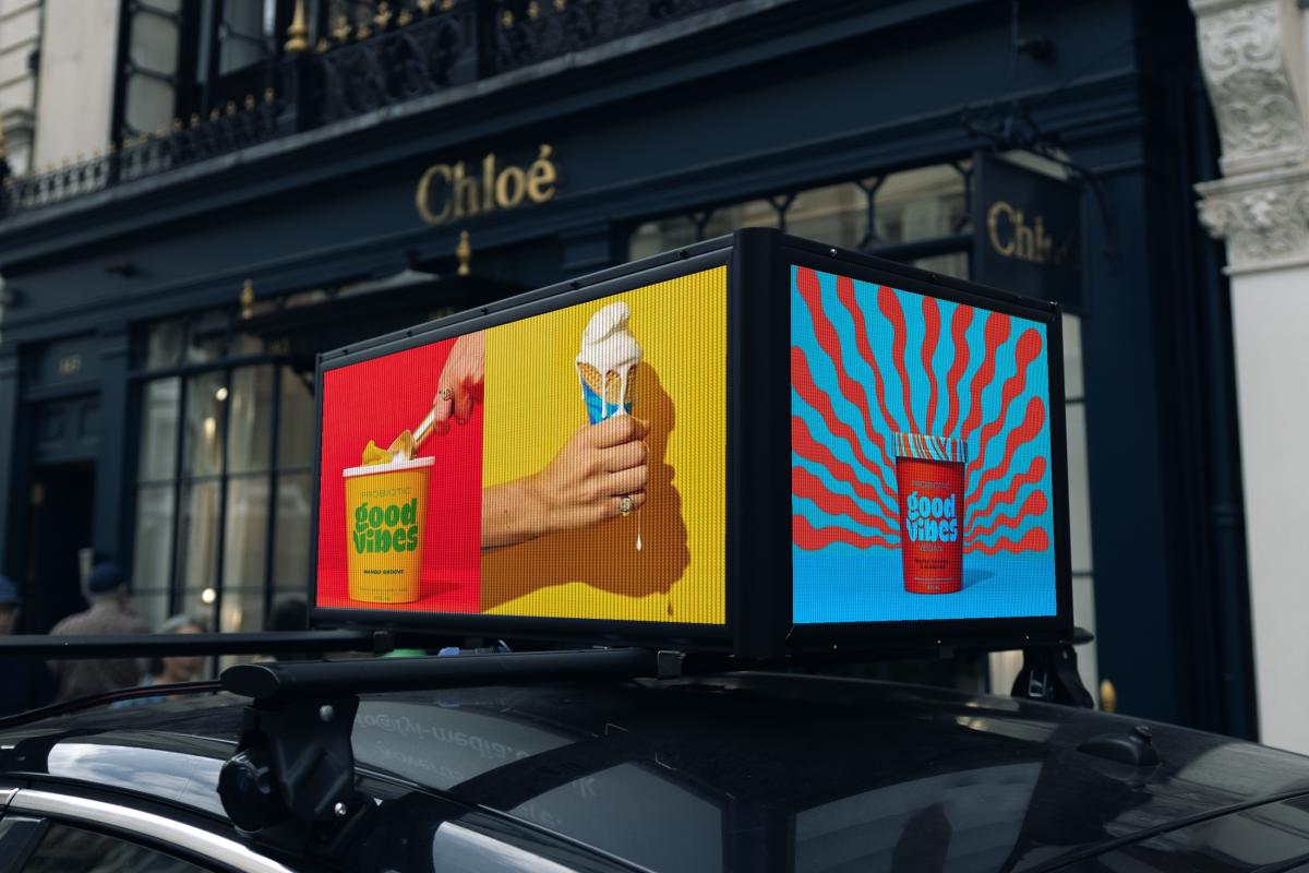 Mobile Digital Rooftop Screens - London Image #4